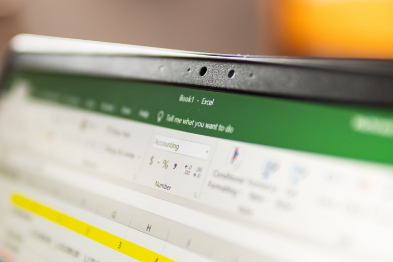 How to use the new TEXTSPLIT() function in Microsoft Excel