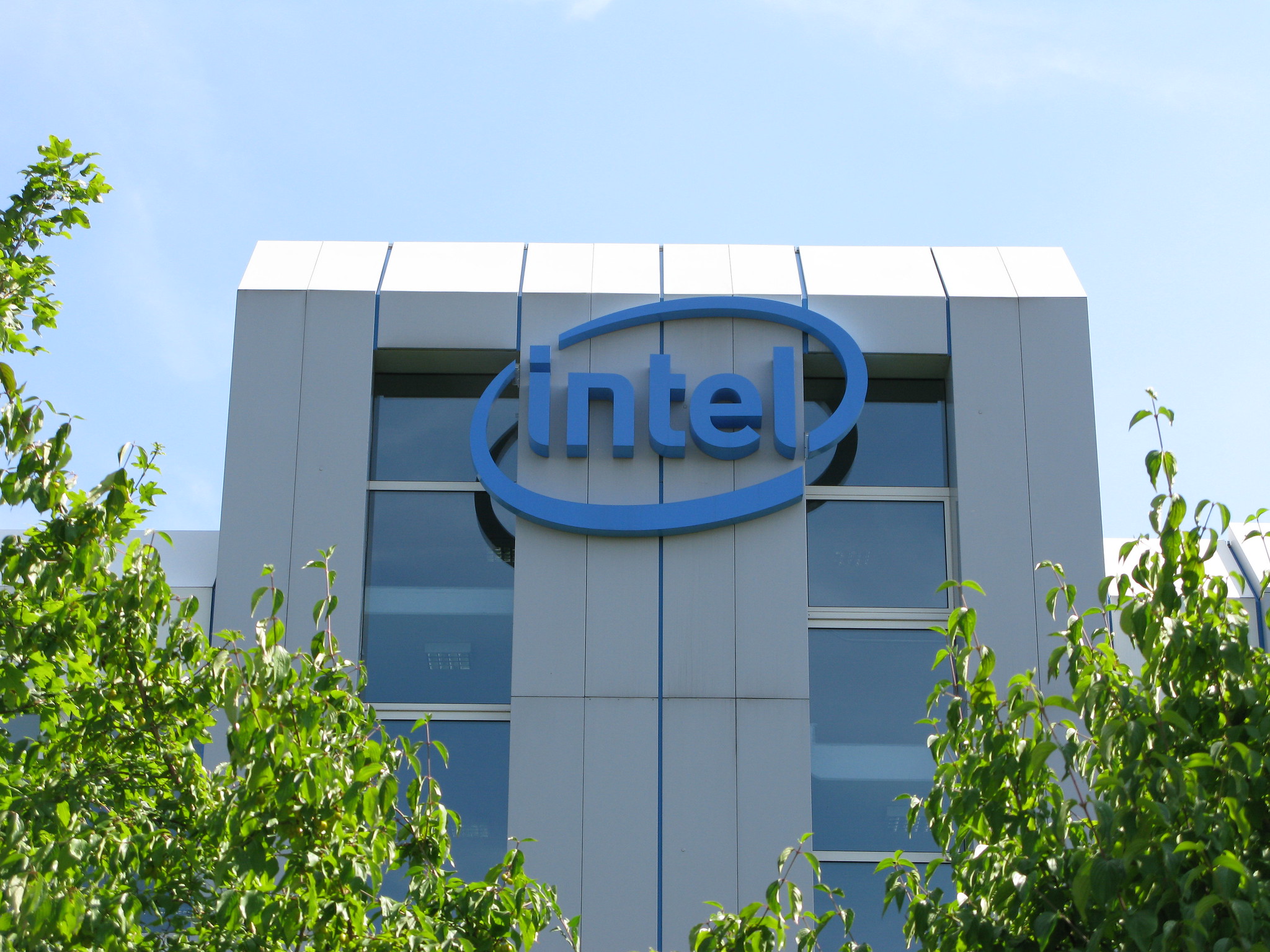 Intel insists it will go ahead with construction of new German chip fab