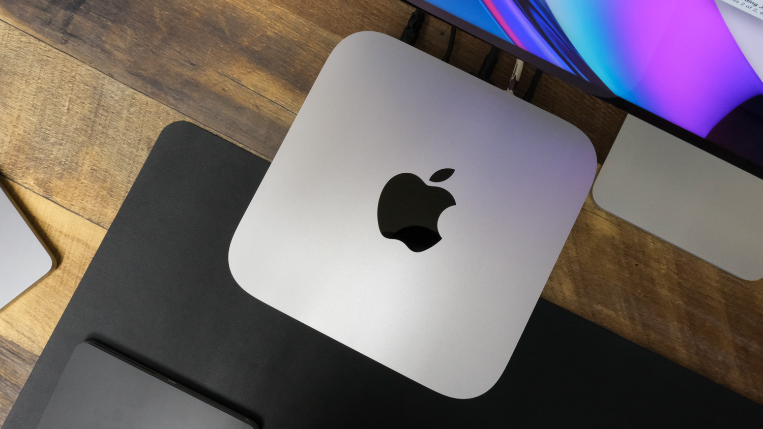 Apple Mac Studio Top