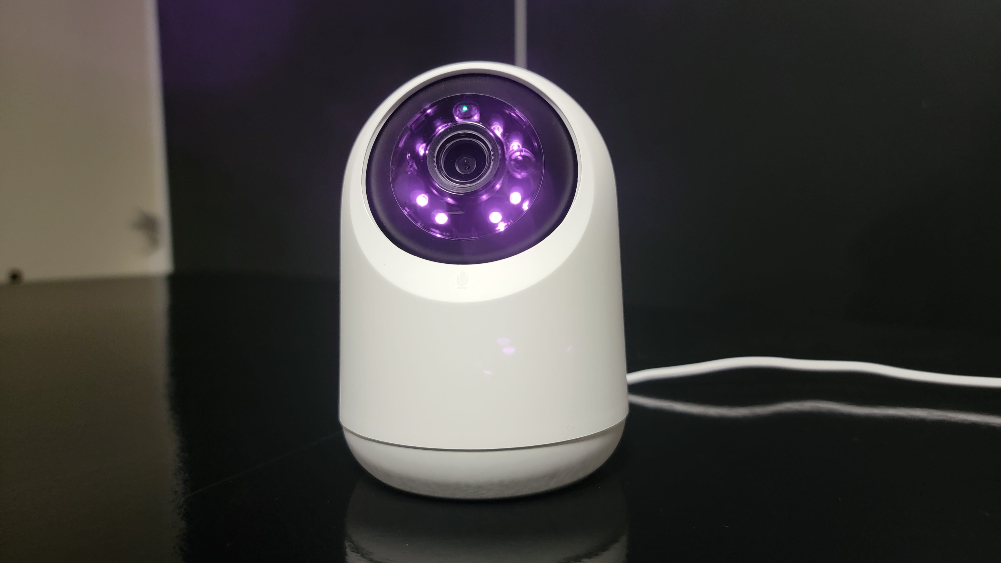 SwitchBot Pan Tilt camera with infrared LEDs