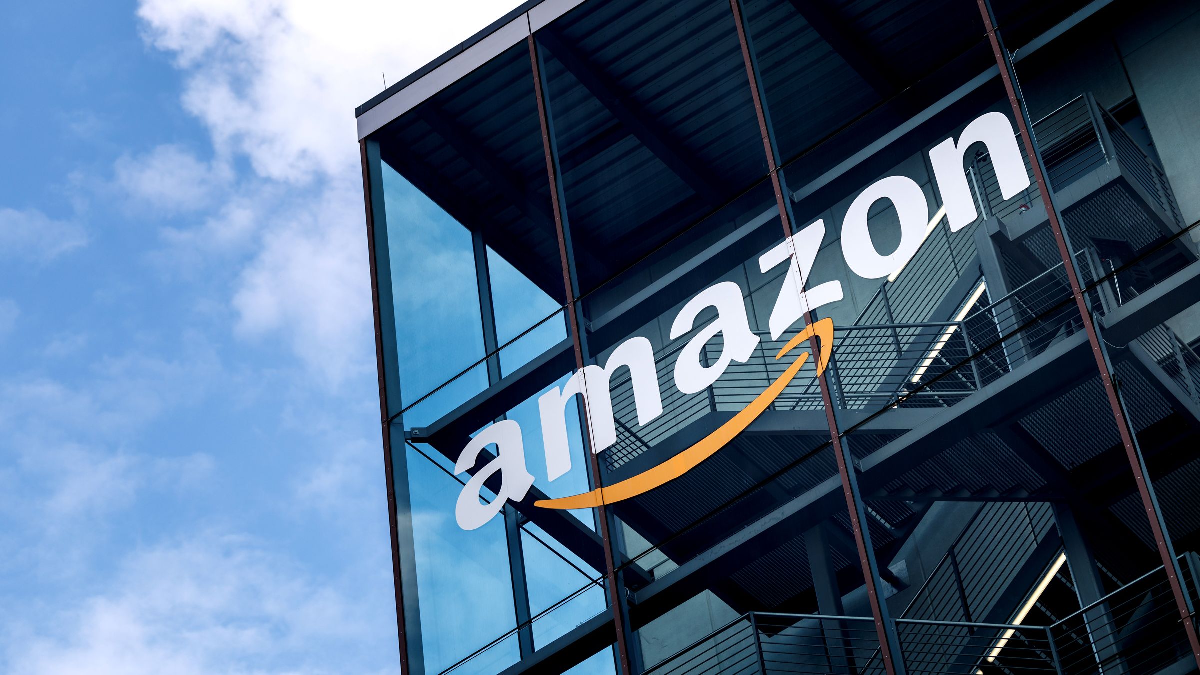 Amazon Launches AI-Driven Tool to Help Customers Select the Best Products