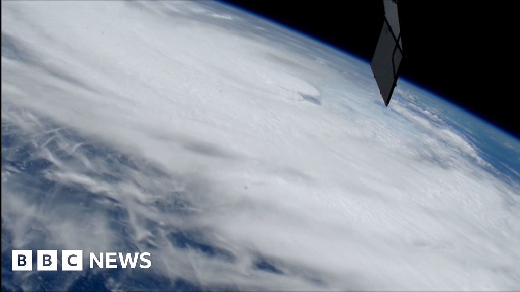 Satellites Record Space View of 20-Meter High Record Wave