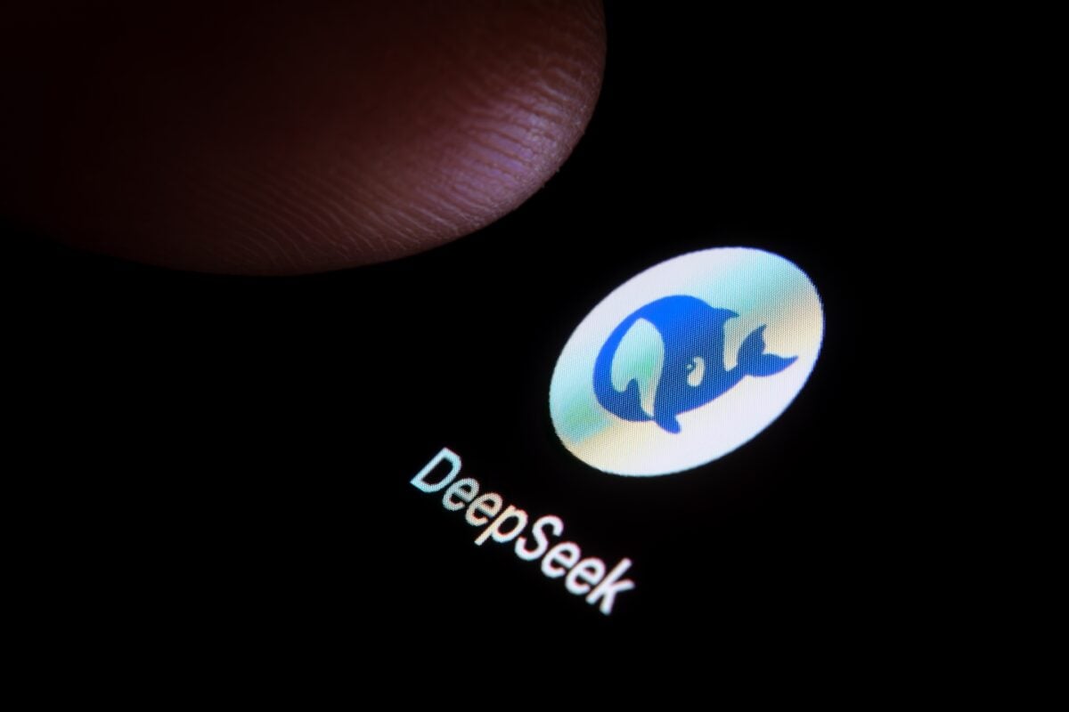 UK Regulator Officially Acknowledges Apple and Google as Holding Strategic Market Status