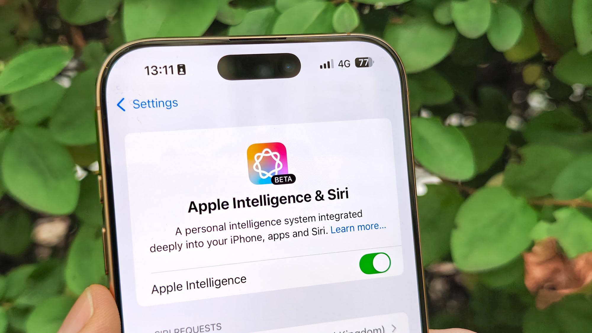 Apple and Google Discuss $1 Billion Deal for Tailored Gemini Model to Improve Siri