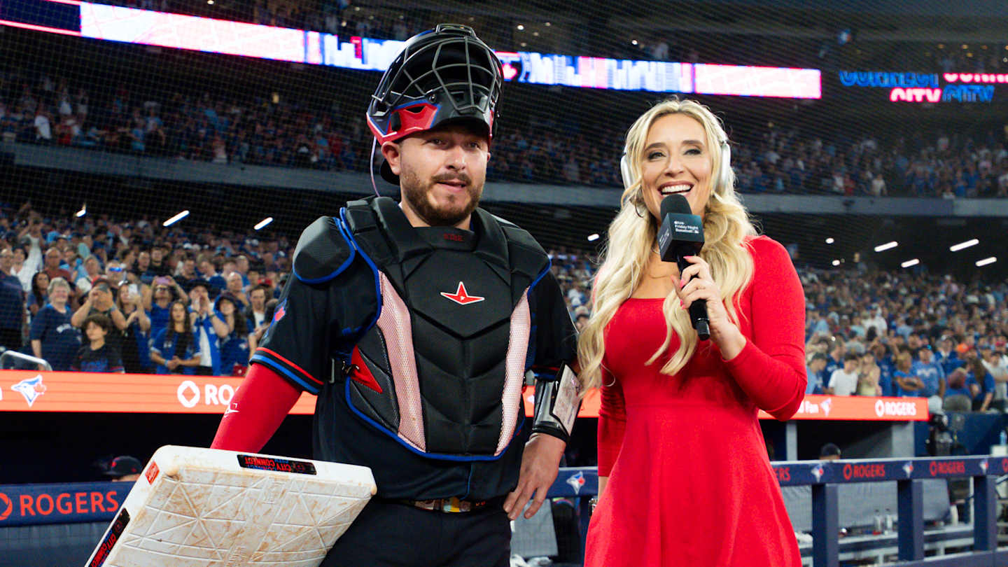 Apple TV Keeps ‘Friday Night Baseball’ During MLB’s New Media Deals