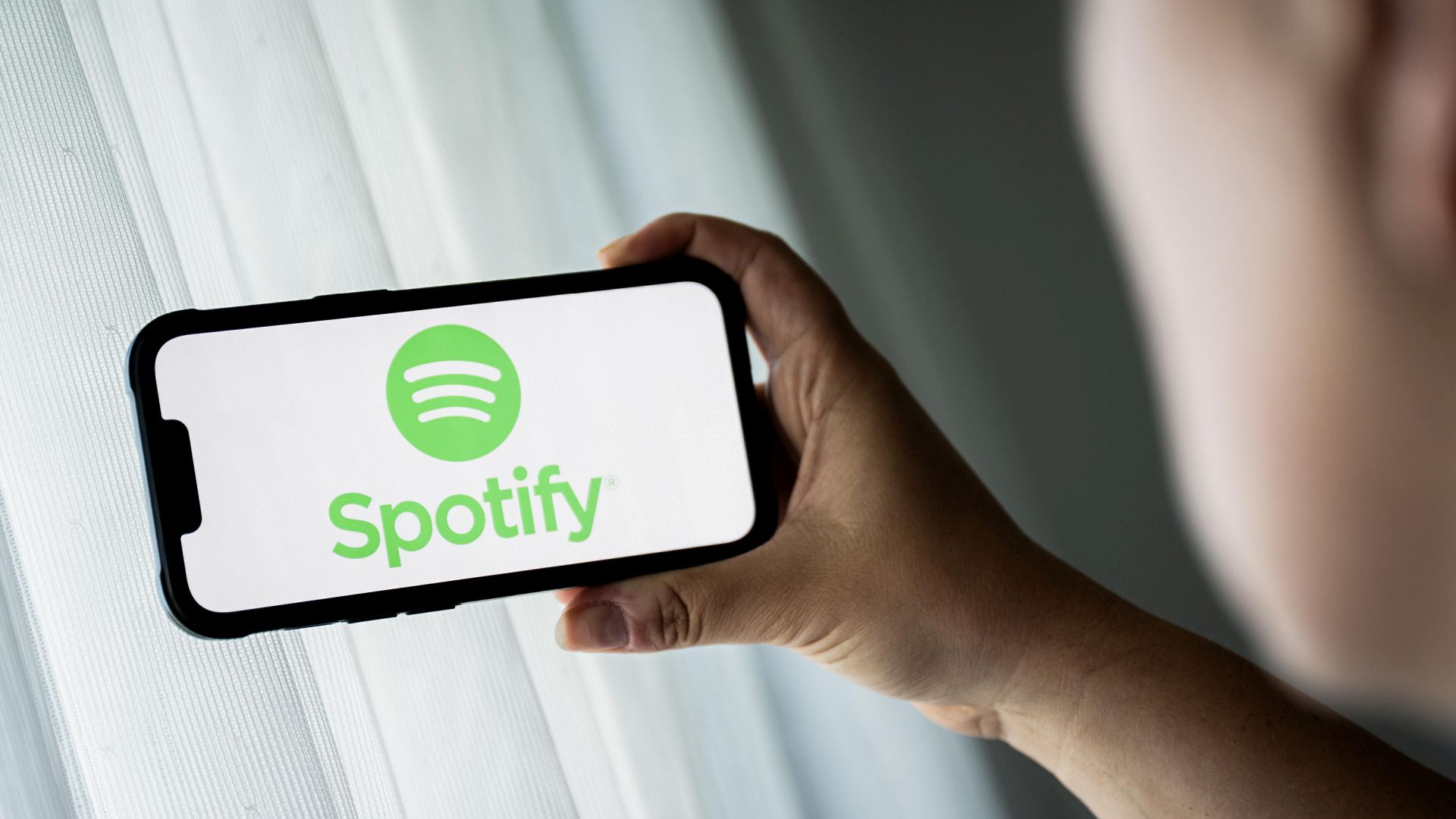 Cloudflare Service Interruption Impacts Online Platforms: ChatGPT, X, Spotify, and Many Prominent Websites Affected