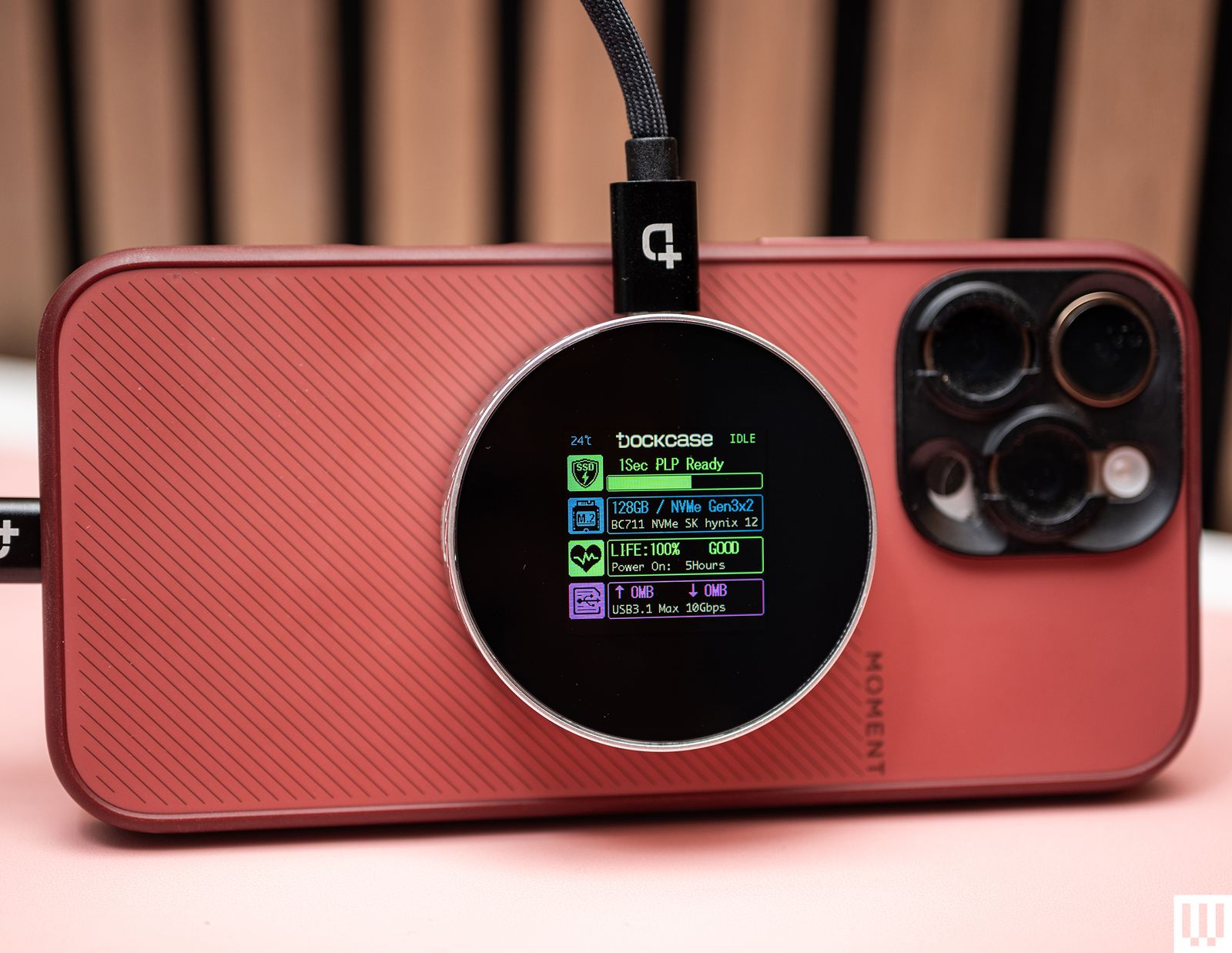 Evaluation of ESR's 3-in-1 MagSafe Stand: Offers Dependable 25W Qi2.2 Charging for iPhone