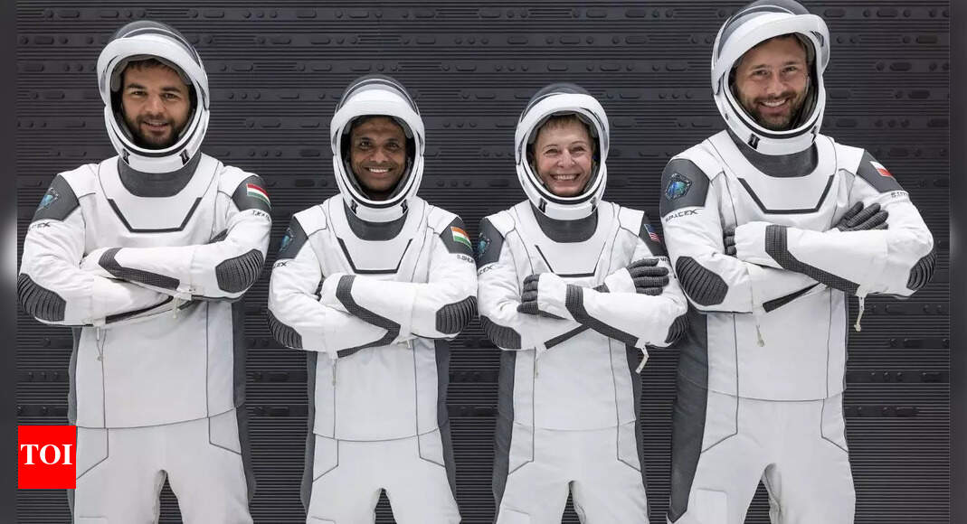 Examination of Tim Cook’s Retirement ‘Leak’ as a Tactical Market Response Assessment