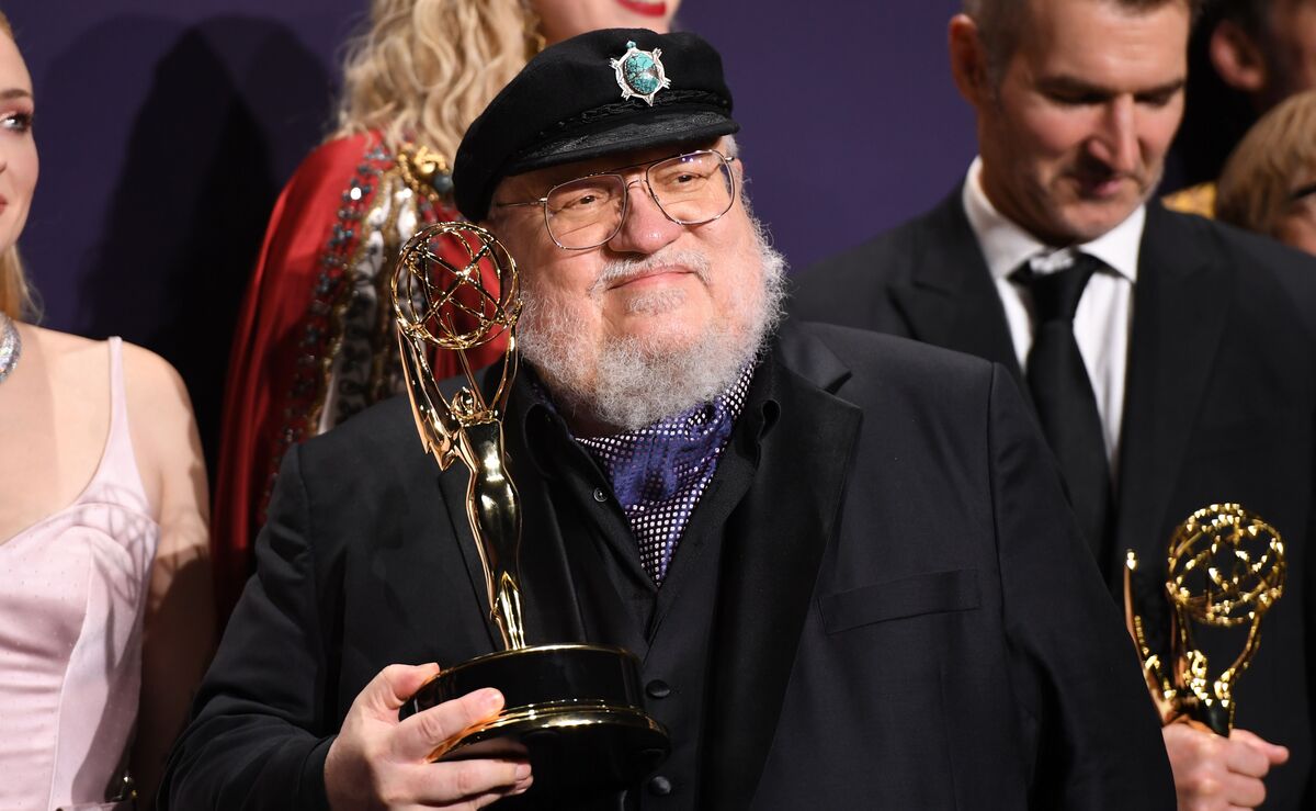 George RR Martin Initiates Legal Action Against ChatGPT's Game of Thrones Fan Fiction