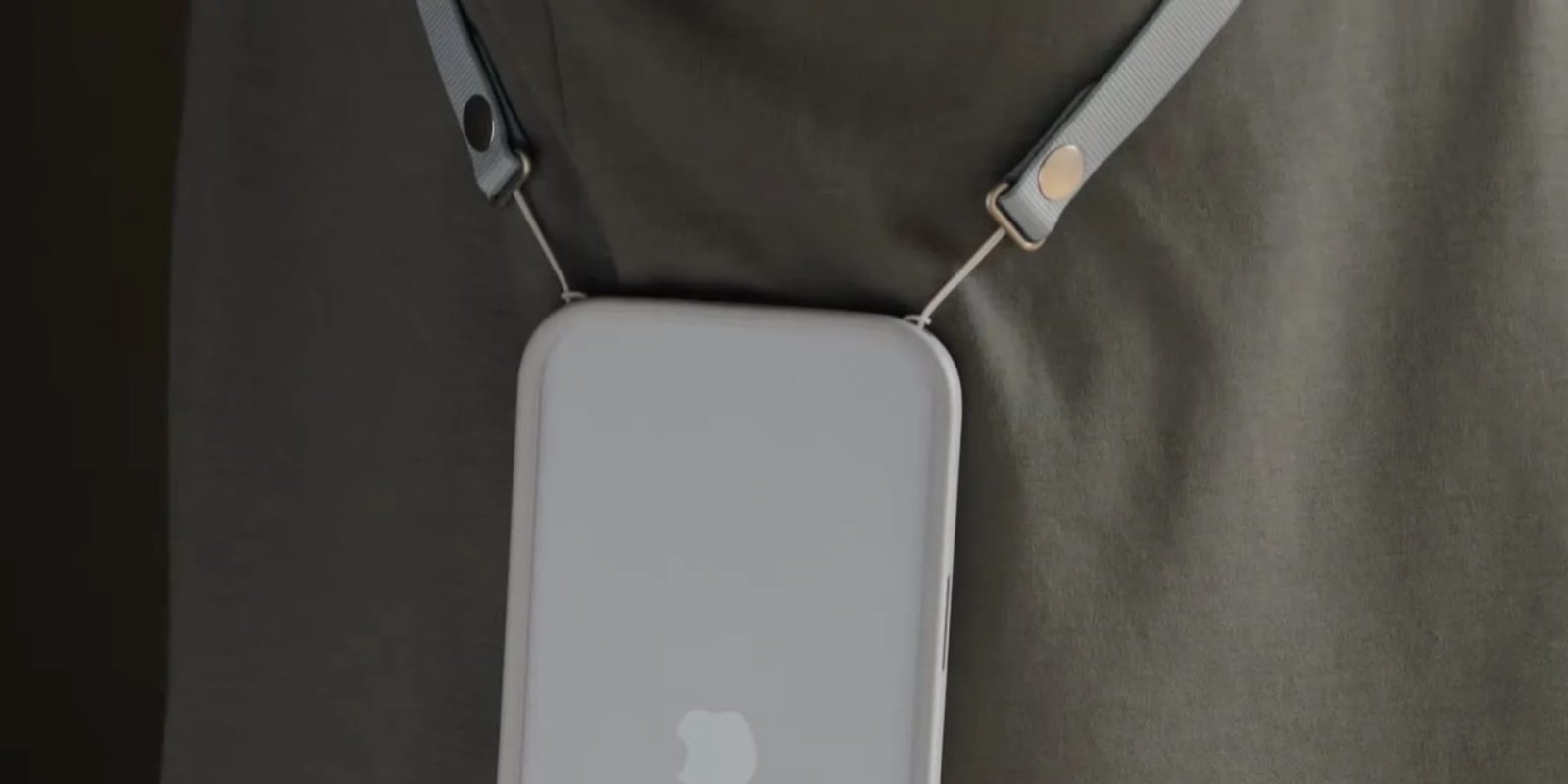 The Functional Advantages of iPhone Crossbody Straps