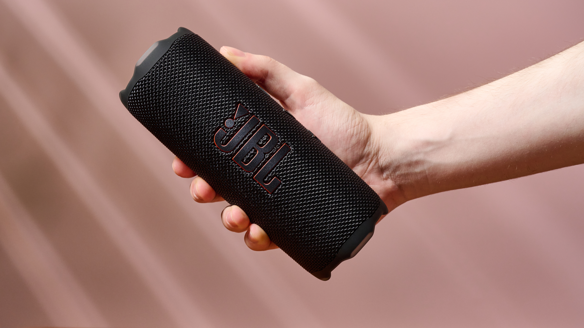 Waterproof Bluetooth Speaker Available for $100 this Black Friday: The Perfect Portable Audio Option