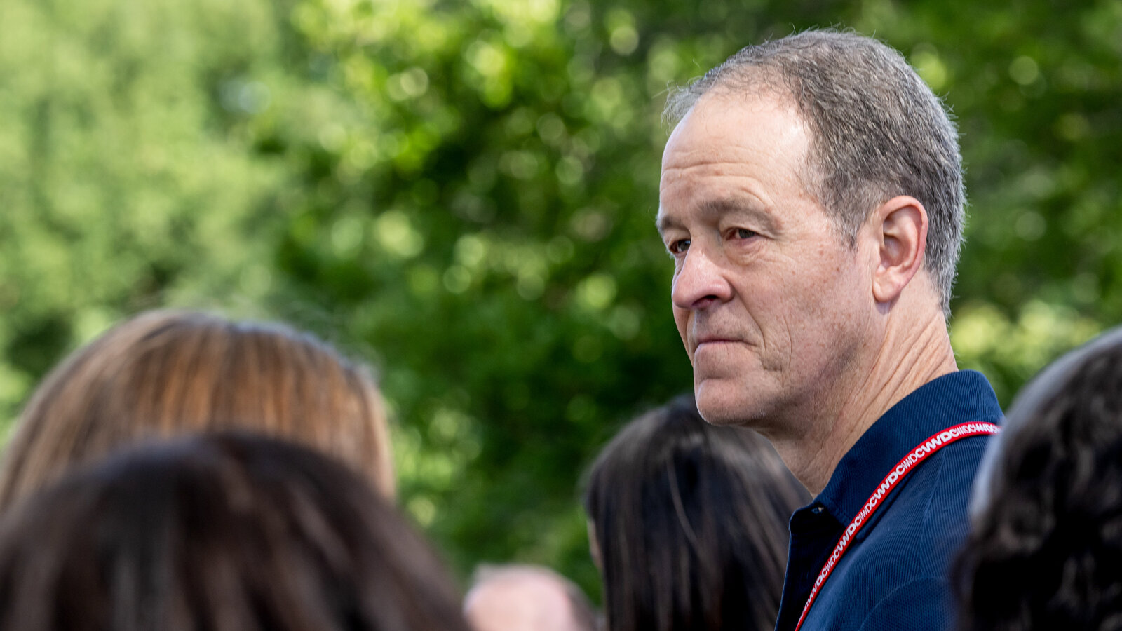 Apple Reveals Exit of Two More Senior Executives