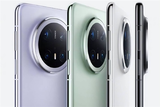 Chinese Brands Scrapping Plans for New Smartphones After iPhone Air's Weak Performance, Report Says