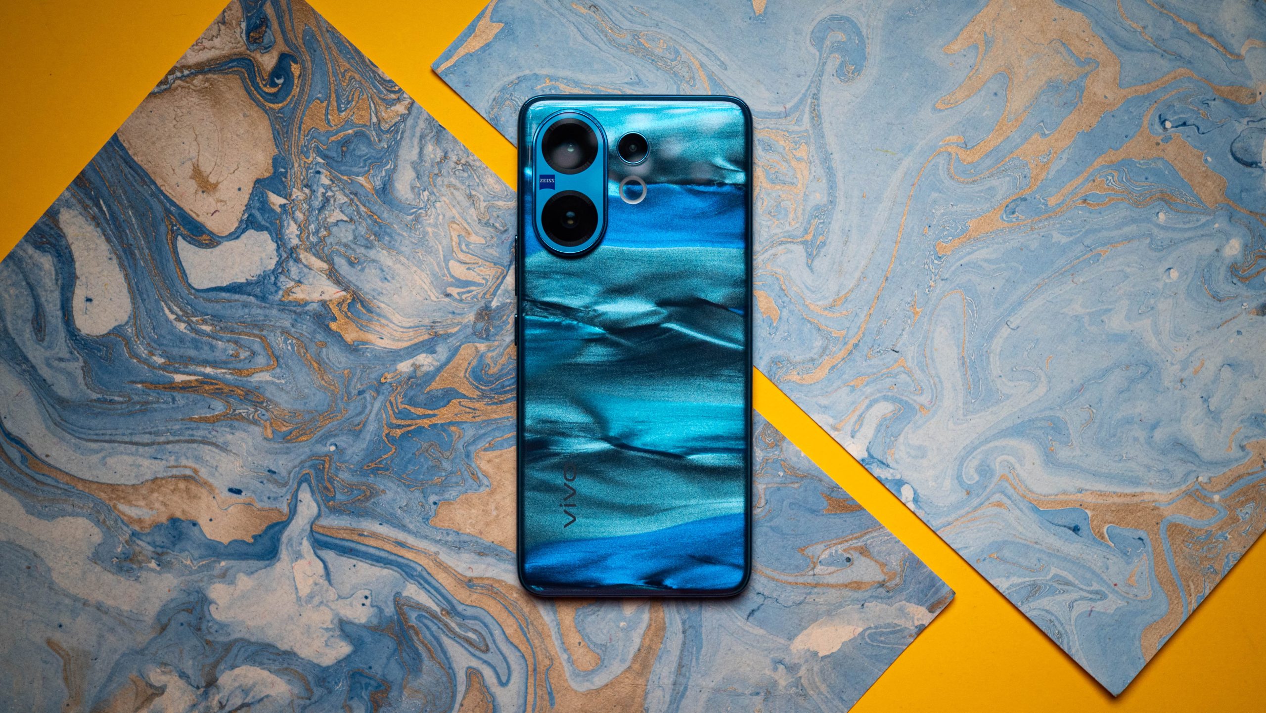 Comparison of Vivo V60's Exceptional Design to the Aesthetic Constraints of the X300 Pro