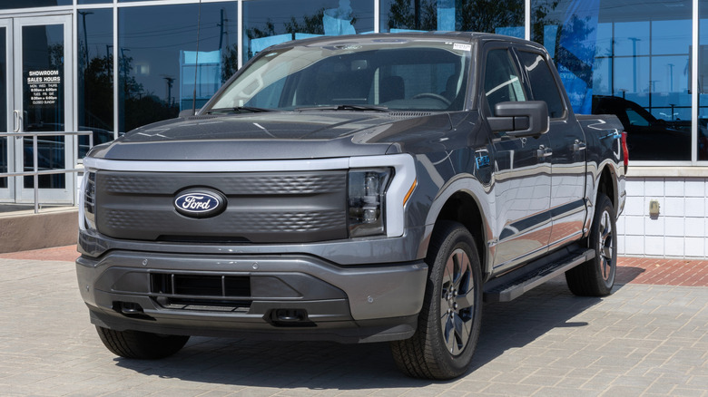 Ford F-150 Lightning 4X4 Supercrew EV display.