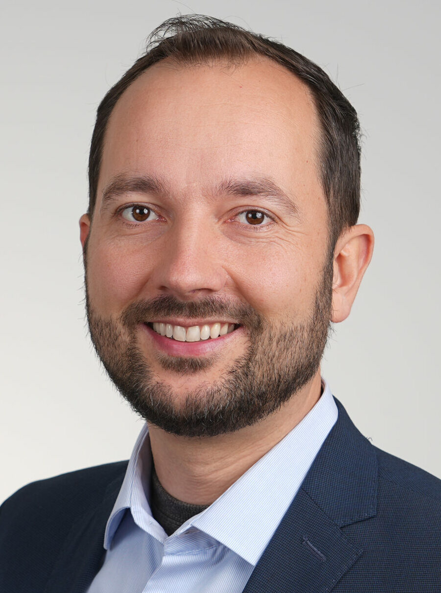 Grasping Basic Phones: Meaning and Intended Users