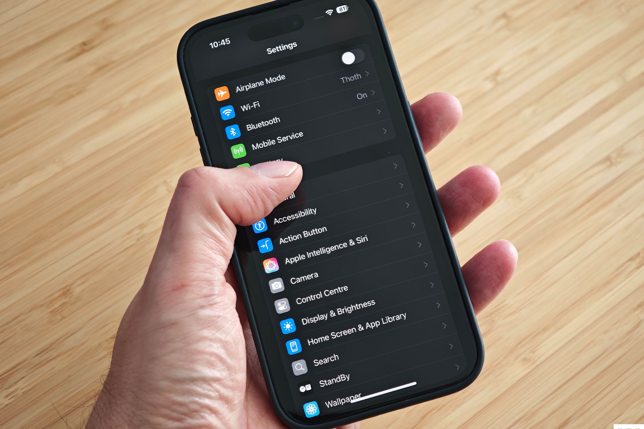 iOS 26 Changes Affecting the iPhone's Always On Display Functionality