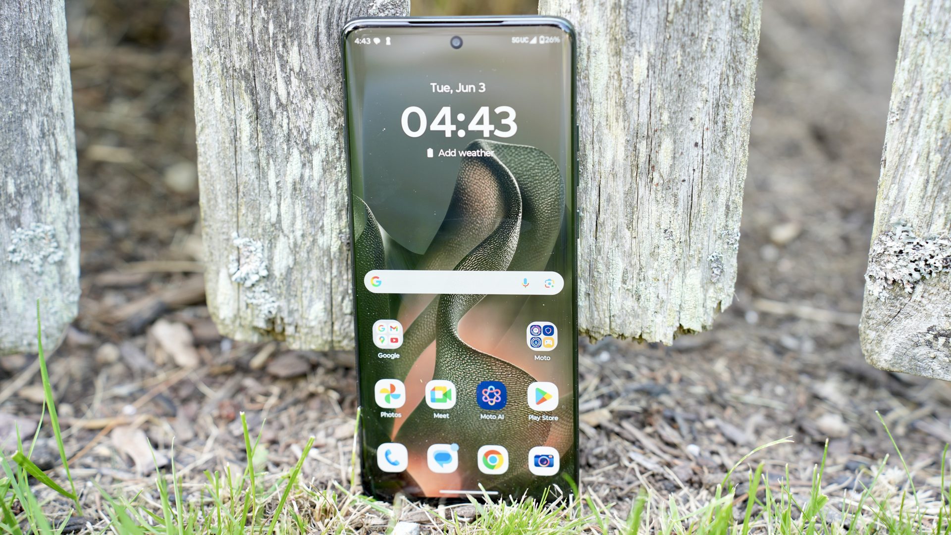 Motorola and OnePlus in 2025: Successes and Obstacles in Mobile Innovation