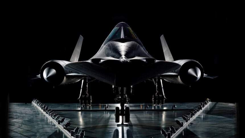 The SR-71 Blackbird Jet: Surpassing Every Commercial Airplane