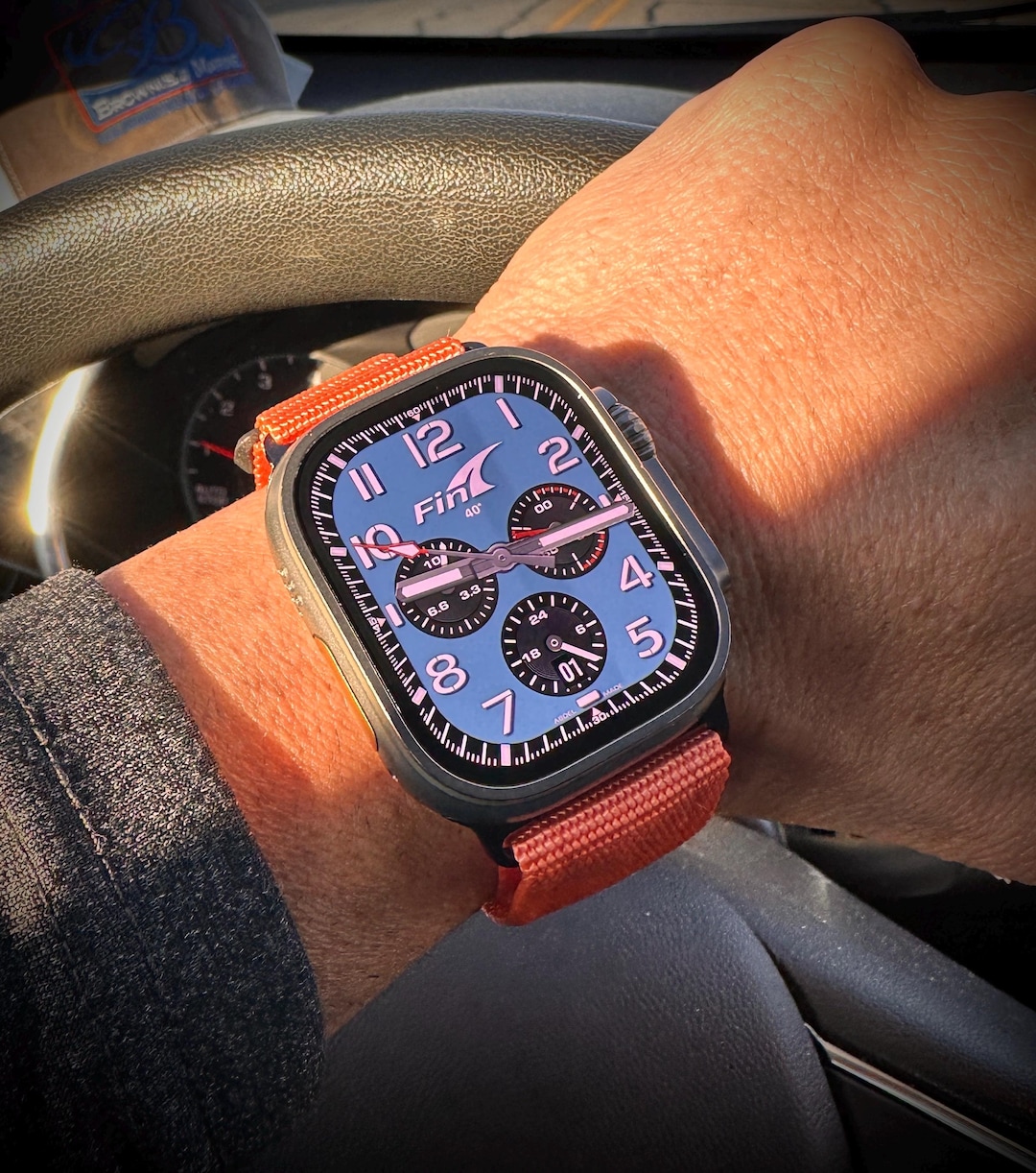 Top 5 Essential Apple Watch Face Applications