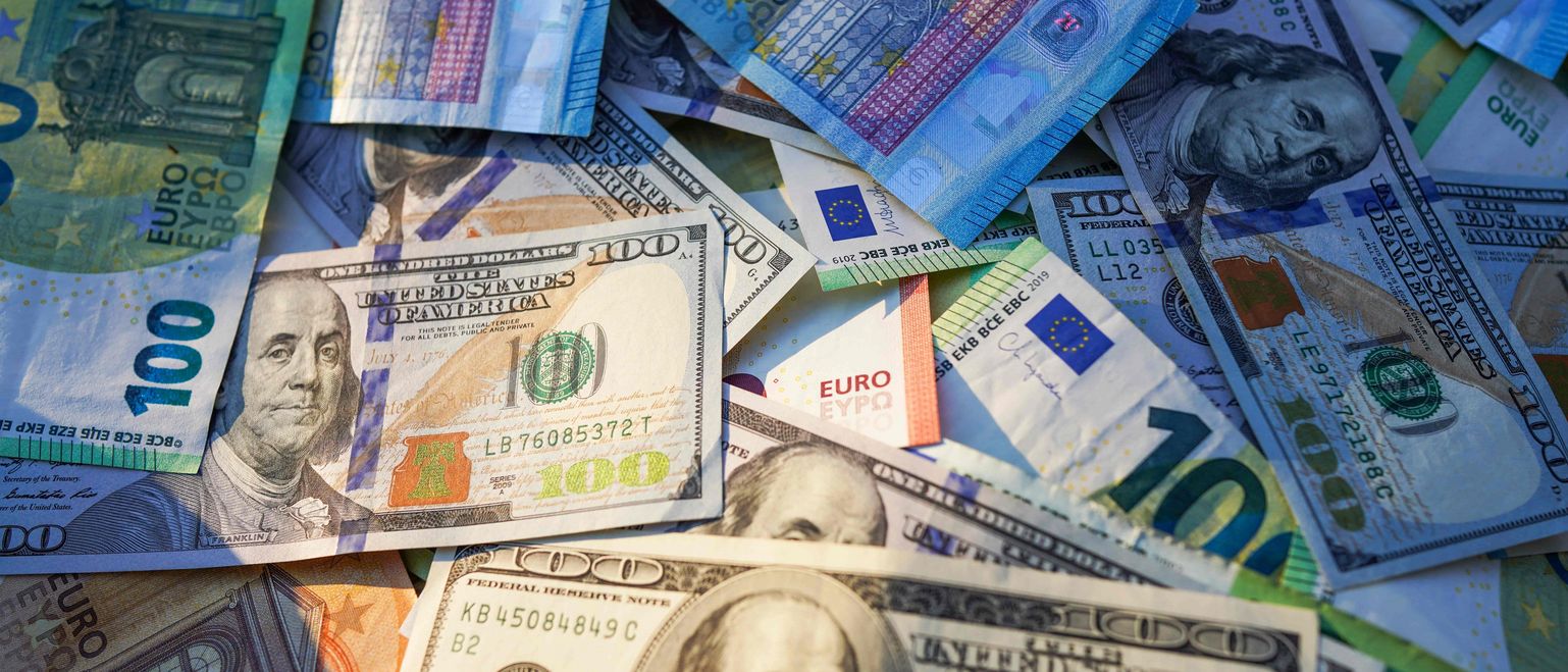 Unprecedented Demand for iPhone 17 Encounters Looming Hurdles