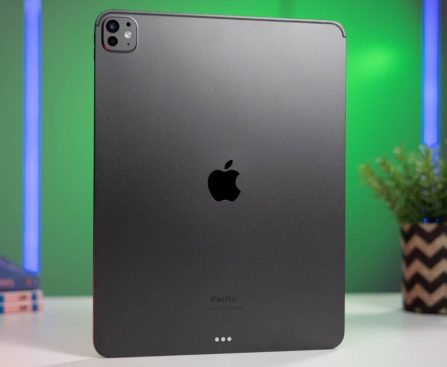 Anticipated Release of Six New Apple Offerings Early This Year: Information Within