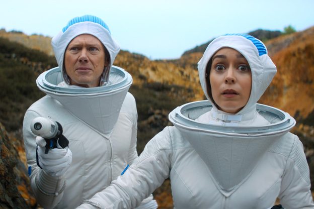 Apple TV Series Clinch Golden Globe Awards: Essential Viewing Suggestions