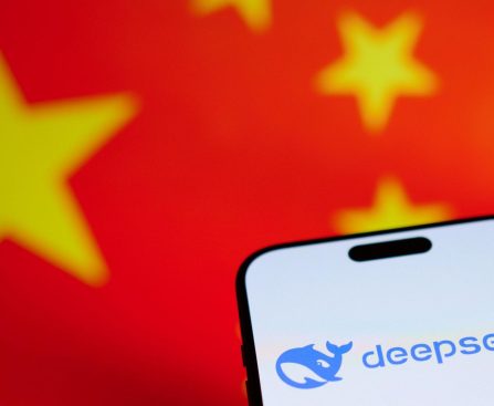 "‘Are You Dead?’ Rises to the Top as the Most Sought-After Paid Application on the App Store in China"