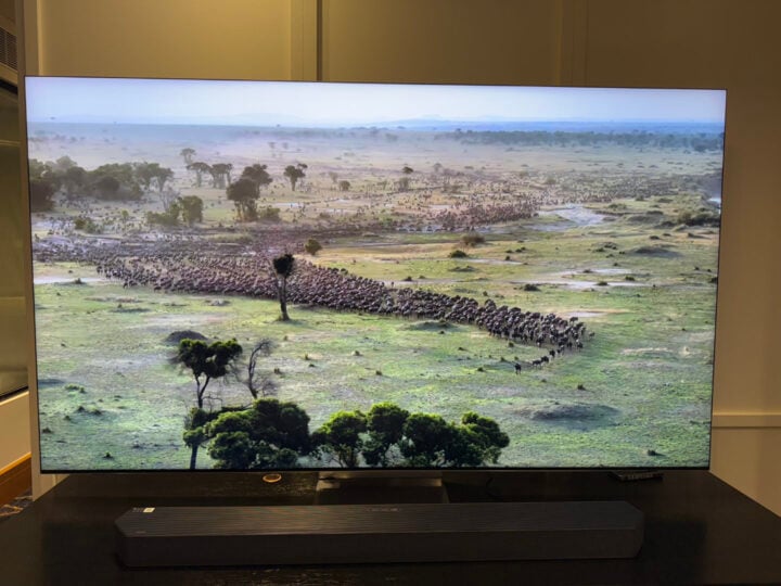 Consumer Reports Lists the Five Best Smart TVs of 2025