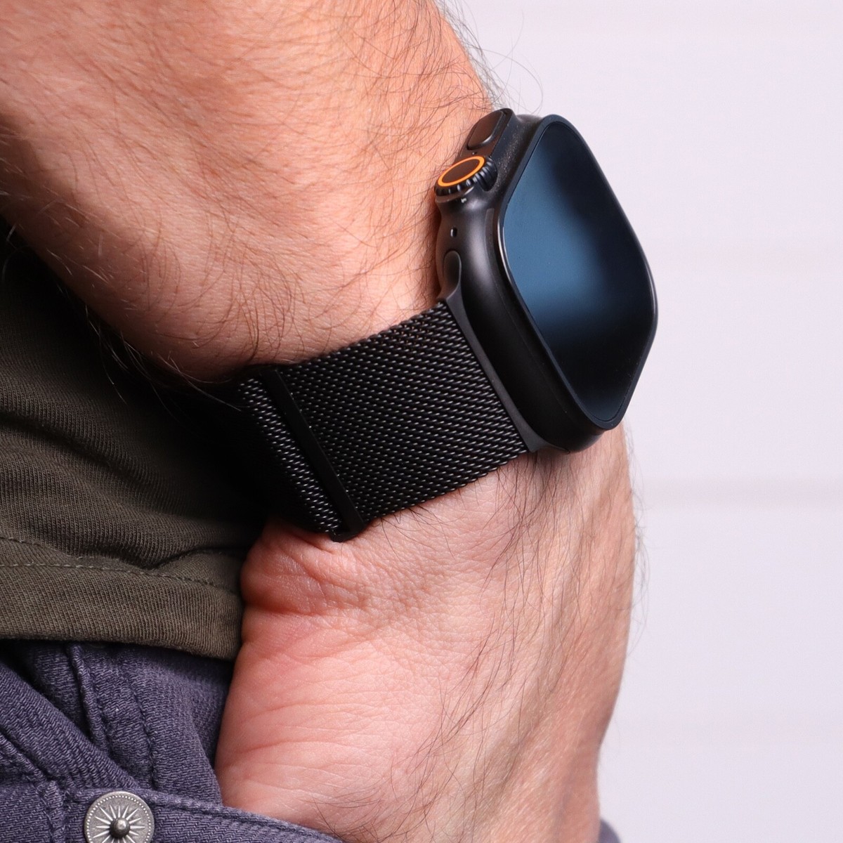 Current Promotions: AirPods Pro 3 at Festive Discounted Rates, M5 iPad Pro Reduced by $150, Black/Natural Milanese Loop in Stock, and More Deals