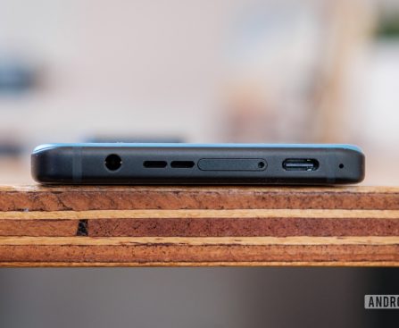 Five Gadgets You Must Avoid Connecting To Your Phone's USB Port