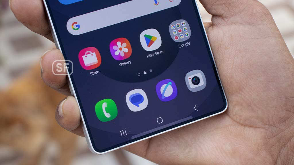 Galaxy S26 Unveils Enhanced Privacy Functionality Outdoing iPhone 17