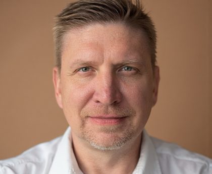 Lenovo Reveals Conceptual AI Eyewear Influenced by Meta's Ray-Ban Design