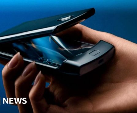 Motorola Launches the Razr Fold: Their Inaugural Book-Style Foldable Smartphone