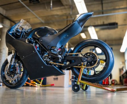 Opera One R3 Debuts with Color-Coded Tab Zones and Improved Sound Environments