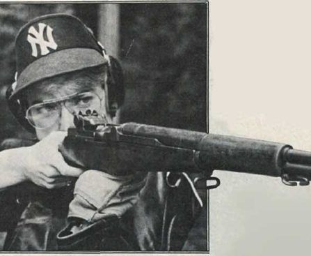 Soldier's M1 MacBook Air Endures Artillery Shell Fragment Collision and Continues to Operate