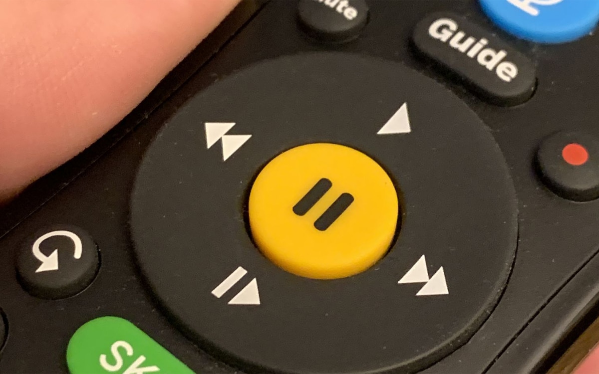 The Effects of Keeping Your TV On Throughout the Day: Possible Harm and Consequences