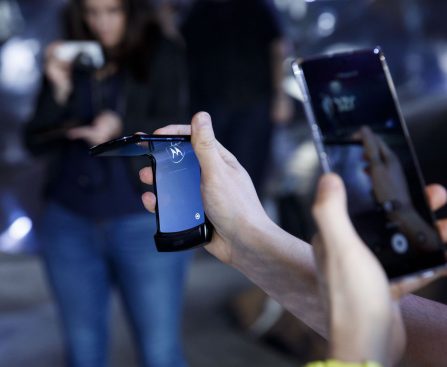 Thorough Insight into the Motorola Razr Fold: Specifications, Characteristics, and Recent Developments