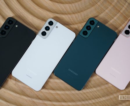 Top 9 Dependable Pre-Owned Android Smartphones Priced Below $250