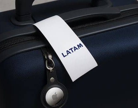 User Feedback on the Dependability of Apple AirTags