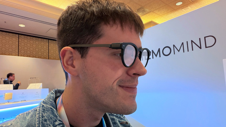 XGIMI's MemoMind AI Eyewear Tackles Significant AR Challenges