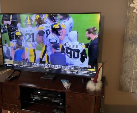 65-Inch TCL Google TV Sees $470 Price Cut at Best Buy Pre-Weekend Promotion