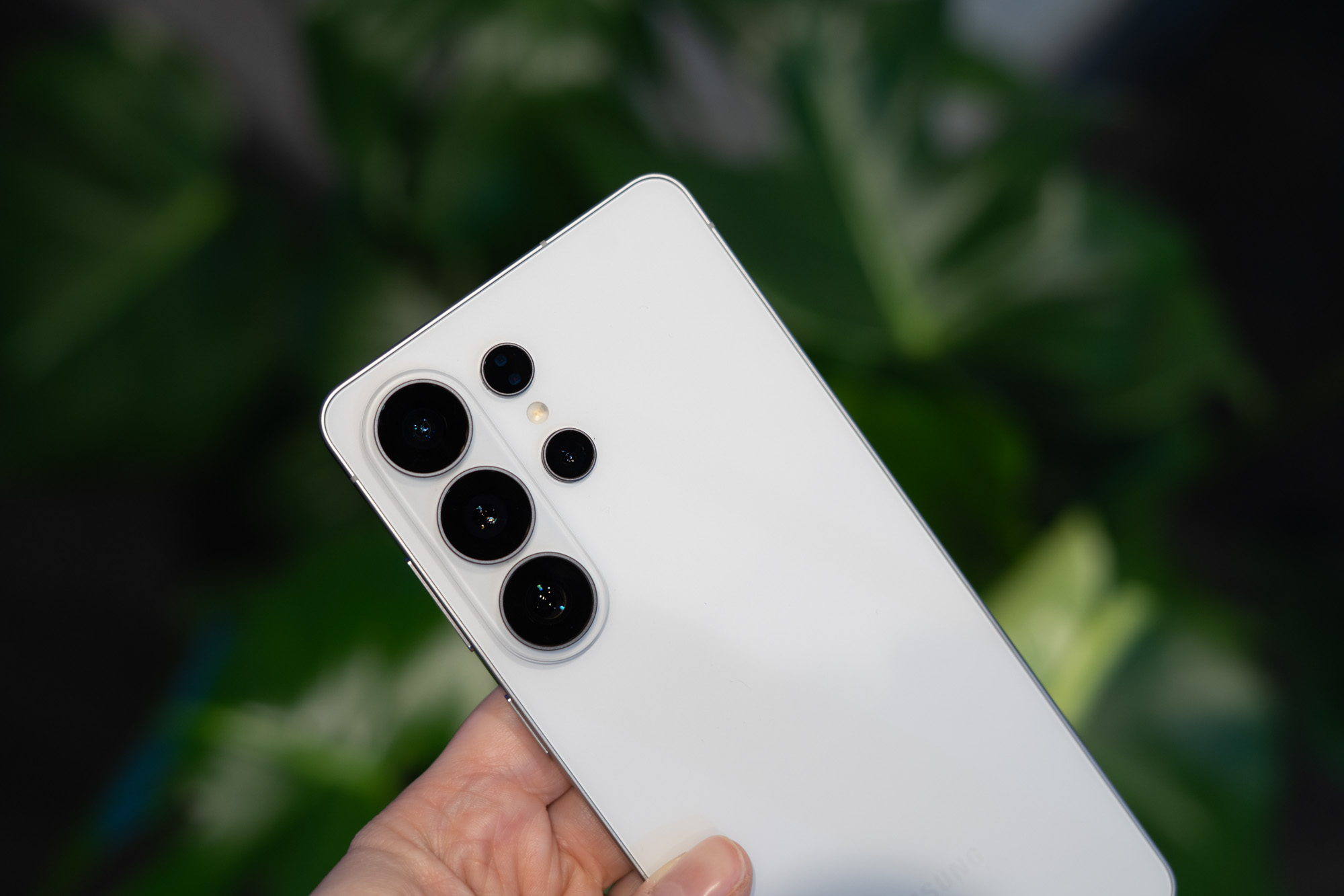 AI deepfakes are a catastrophe, and Samsung is monetizing them.