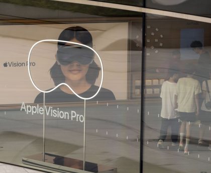 Apple Accelerates Advancement of Three Innovative AI Wearable Gadgets, As Per Report