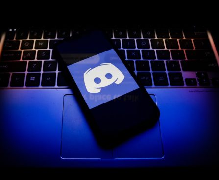 Discord Postpones Worldwide Age Verification Due to Backlash