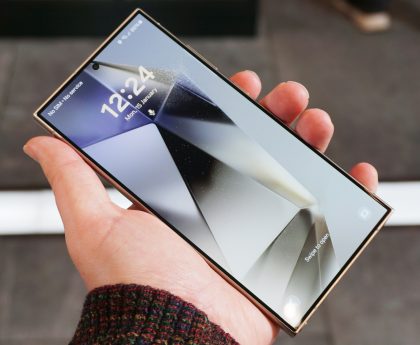 Five Smartphones Boasting Extended Battery Life Compared to the Samsung Galaxy S25+