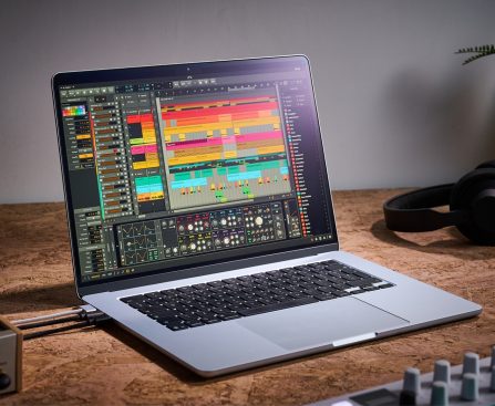 Inexpensive MacBook to Include Marketing Video with Press Announcement