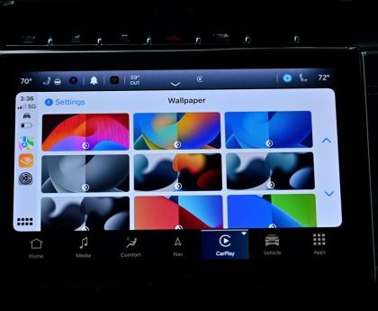 iOS 26.4 Update Readies for Upcoming CarPlay Video Functionality, Based on Code Analysis