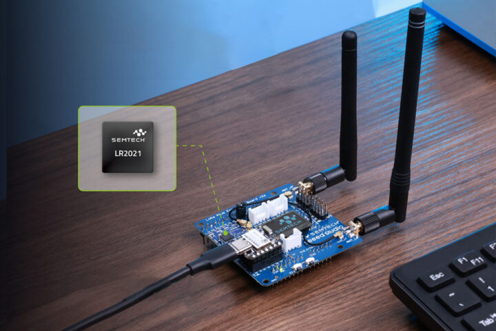 LR2021 LoRa Plus Board Integrates Semtech LR2021 and Nordic nRF54L15 for High-Speed FLRC and LoRa Connectivity - CNX Software