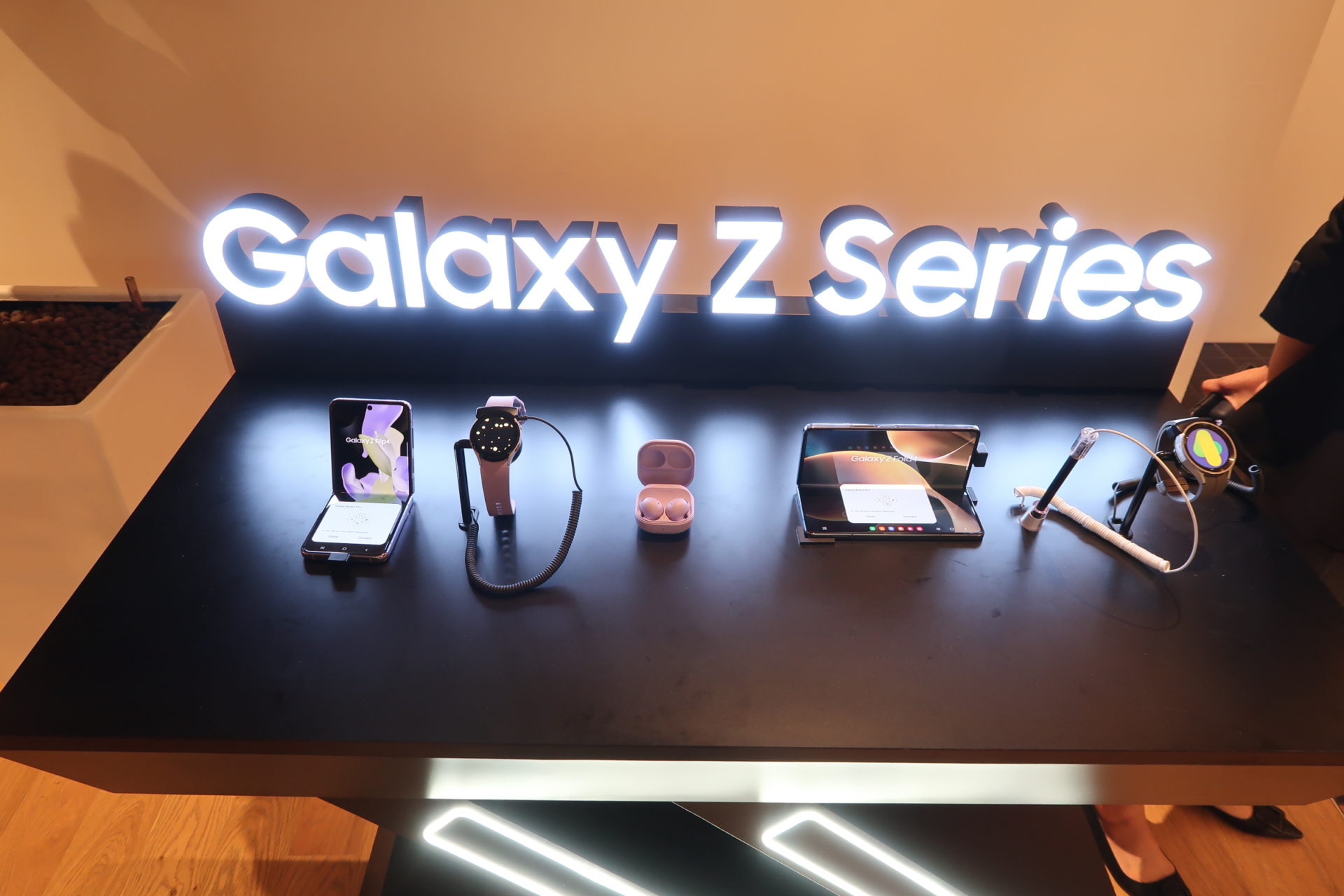 Samsung Introduces Galaxy Buds 4 Series Featuring Improved Sound Quality and a Groundbreaking New Function